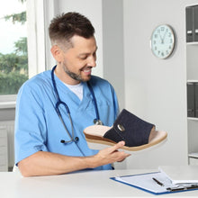 Lade das Bild in den Galerie-Viewer, FeelFree - Ergonomische & rutschfeste Sandalen zur Schmerzlinderung