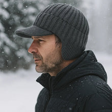 Lade das Bild in den Galerie-Viewer, Fjordwarm – Skandinavische Wintermütze mit Ohrenschutz (Unisex-Einheitsgröße) | 1-€ Aktion